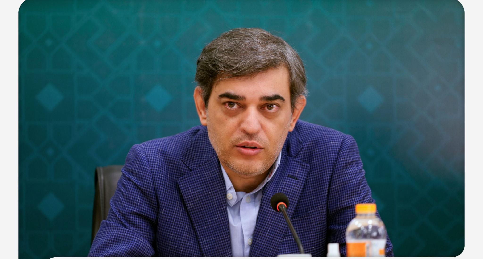 تأکید فرهادی‌پور بر استفاده از فناوری‌های نوین و توسعه محصولات در راستای رضایتمندی بیمه‌گزاران بیمه ملت