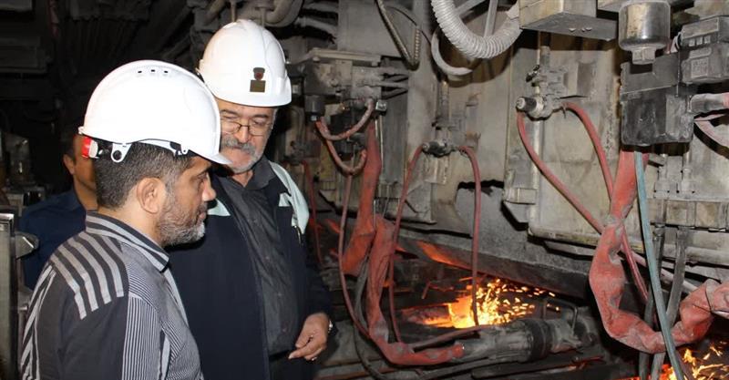 بازدید علیرضا دبیر رئیس فدراسیون كشتی از ذوب آهن اصفهان