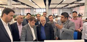 بازدید عضو مجمع تشخیص مصلحت نظام از مرکز عملیات بانکی بانک قرض الحسنه رسالت