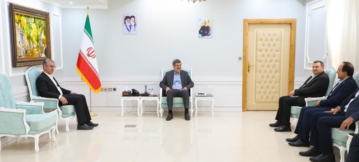 بانك صنعت و معدن در مسیر رونق تولید و توسعه اشتغال یزد/ معارفه سرپرست جدید این بانك در استان