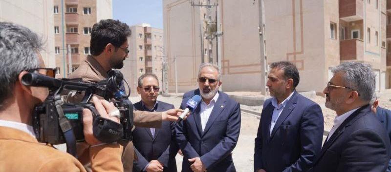 خانه دار شدن متقاضیان نهضت ملی از اهداف وزارت راه و شهرسازی و مامویت ویژه بانک مسکن/بازدید مدیرعامل بانک مسکن از پروژه‌های نهضت ملی مسکن در اردبیل