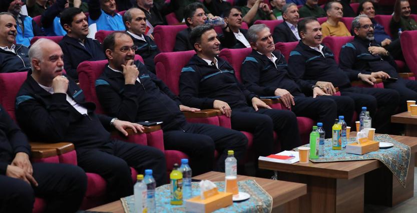 برگزاری افتتاحیه دومین دوره المپیاد ورزشی بازنشستگان بانک ملی ایران/ تاکید مدیران ارشد بانک بر ایجاد بسترهای مناسب برای گسترش ورزش و ایجاد سلامتی و بهبود معیشت کارکنان