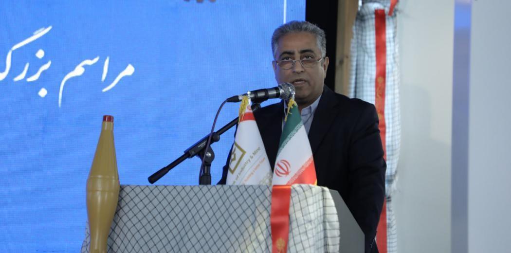 دكتر شایان:ایثار فراموش نمی‌شود؛ نه در میدان نبرد، نه در سنگر تولید