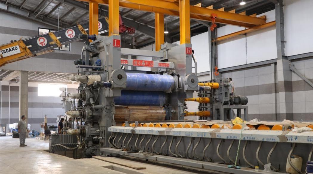 بازدید مدیرعامل بانك صنعت و معدن از "شركت آفتاب پلاست البرز" در گرمسار