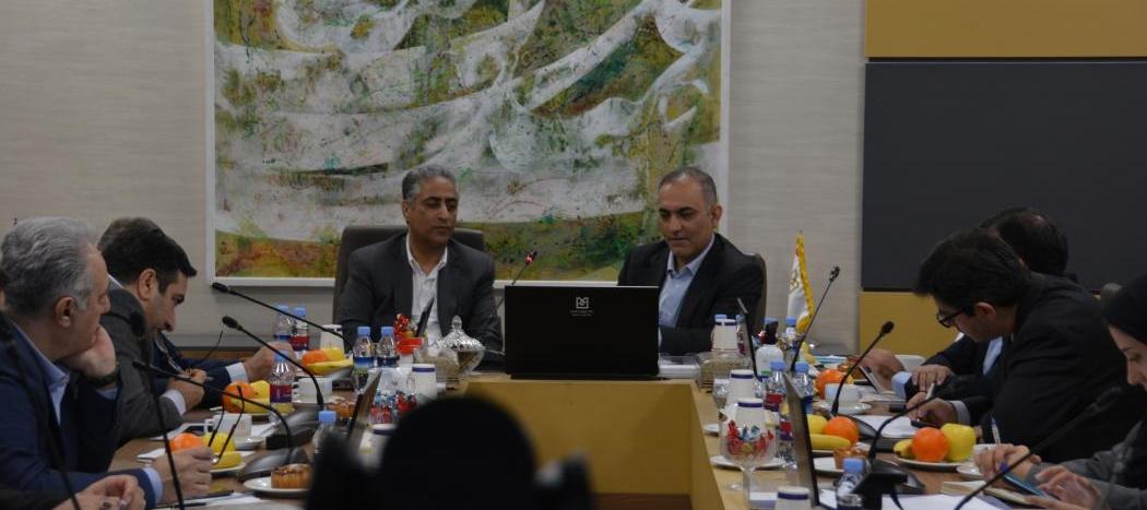 اولین جلسه بررسی عملكرد سال 1403 بانك صنعت و معدن برگزار گردید