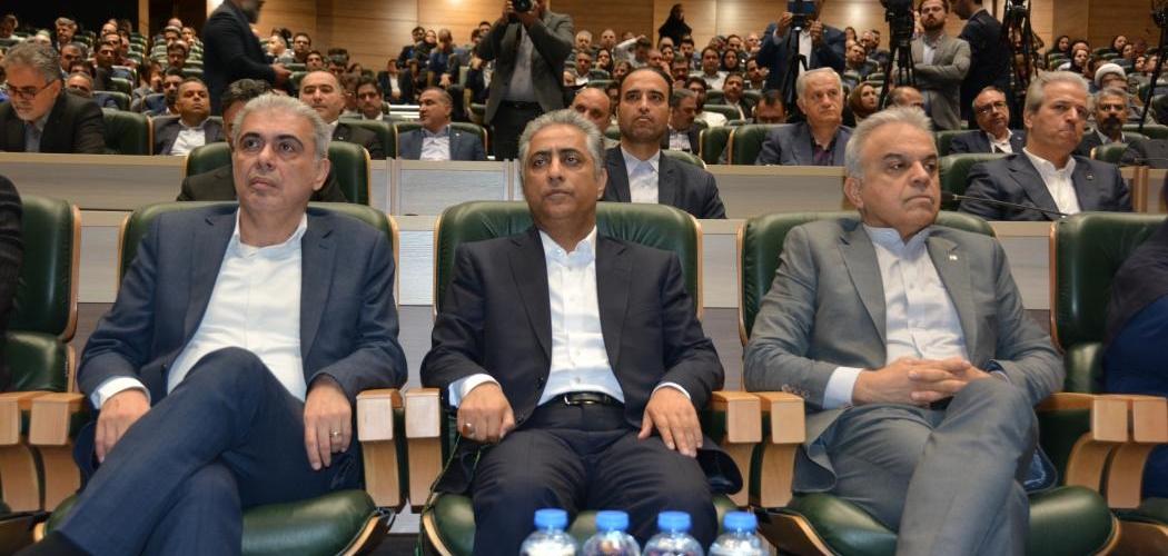 برای نخستین بار، بانك صنعت و معدن 6 فقره برات الكترونیكی قابل تسویه در بستر اتاق پایاپای شركت بورس كالای ایران صادر كرد