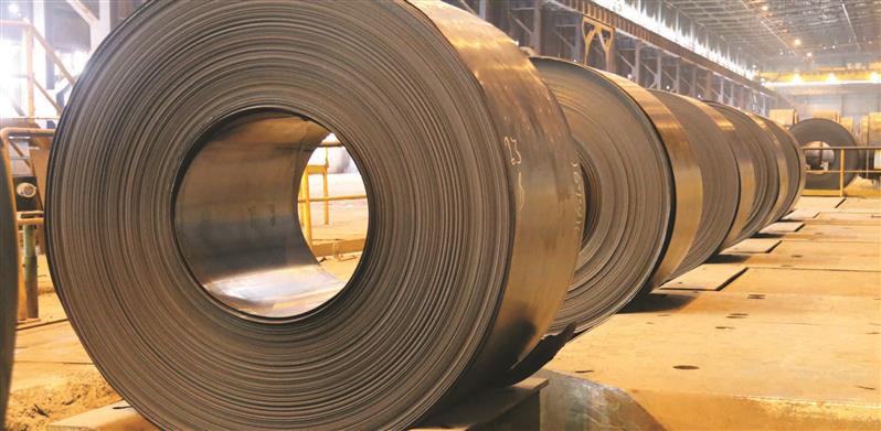 تولید ورق گرم الكتریكی با سیلیسیوم ٢.٩ درصد برای اولین بار در مجتمع فولاد سبای فولاد مباركه