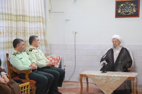 آیت الله العظمی مکارم: صف معترضین به مشکلات اقتصادی از آشوبگران جدا گردد/ اکثریت مردم پایبند به حجاب و عفاف هستند