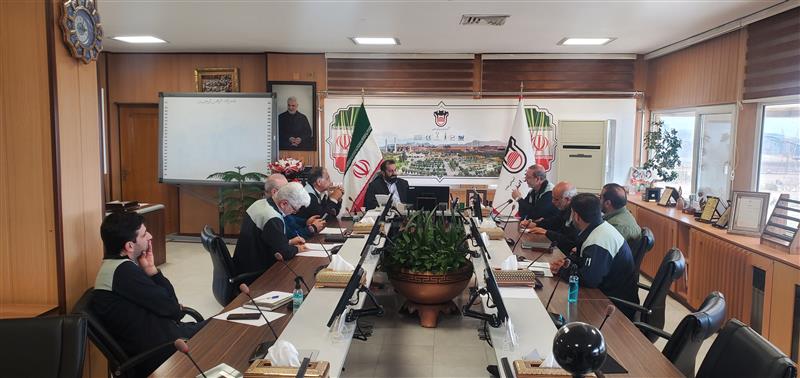 ذوب‌آهن اصفهان با تمام توان پیگیر حل مشكل بیمه بازنشستگان